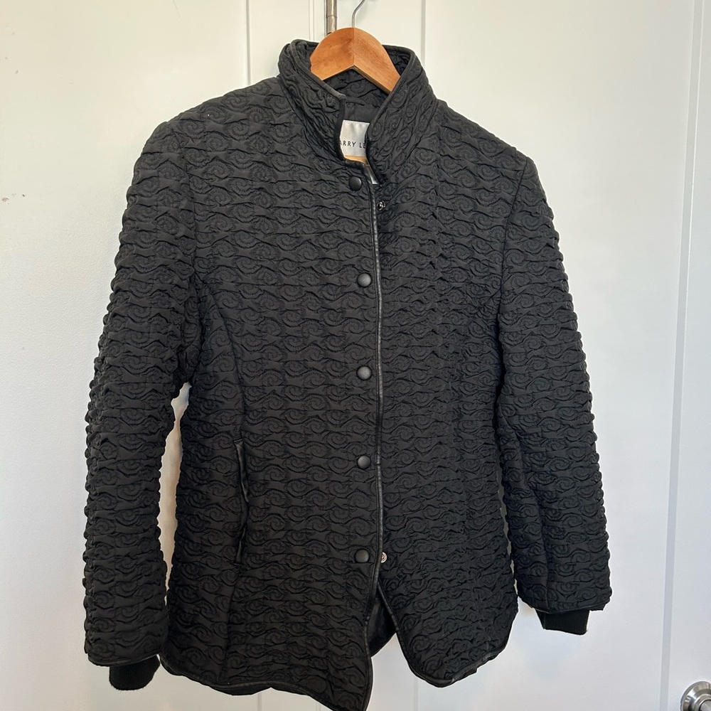 Larry Levine Black Textured Women's Puffer Jacket